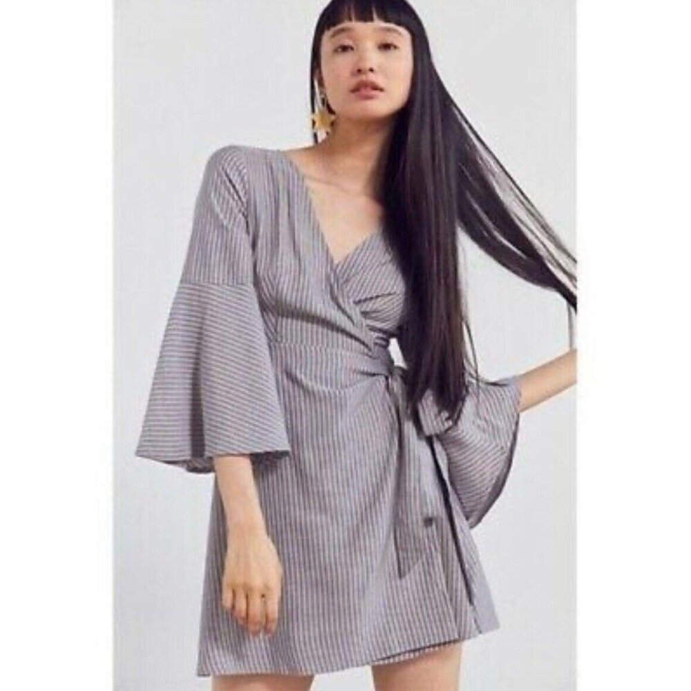 Women’s‎ Ecote Wrap Bell Sleeve Dress Size Small? Striped Wrap Dress